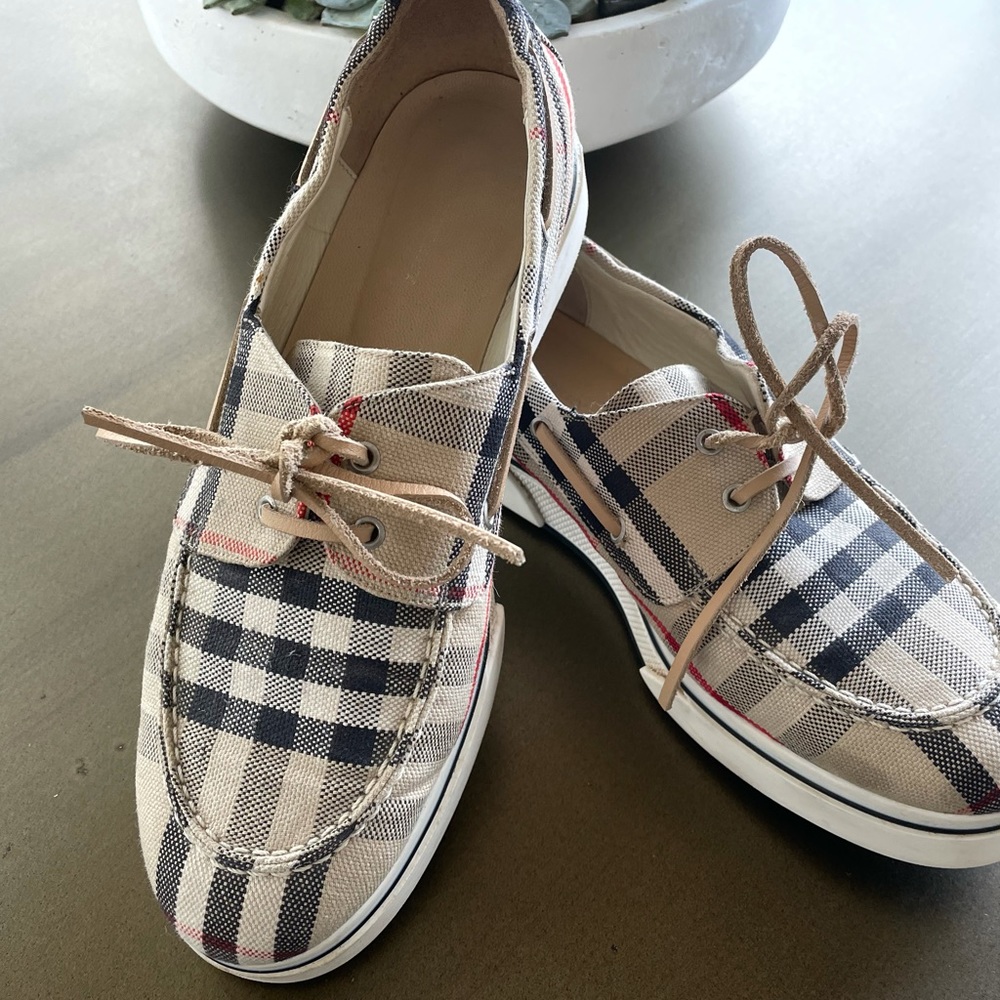 Burberry Nova Check Deck Boat Shoes Sneakers